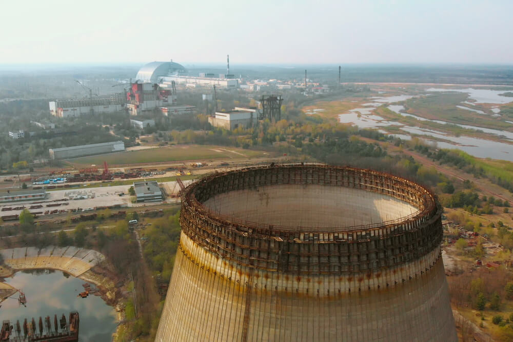 chladiaca veza s vyhladom na jadrovu elektraren v Cernobyle